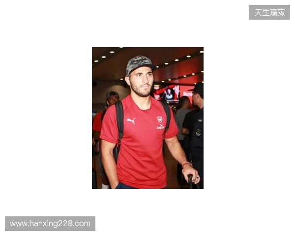 英超官方晒出图片:阿森纳U15全员抵达北京